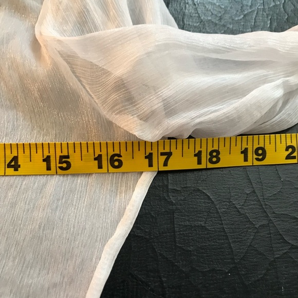 Style nanda semi sheer top - Picture 6 of 7